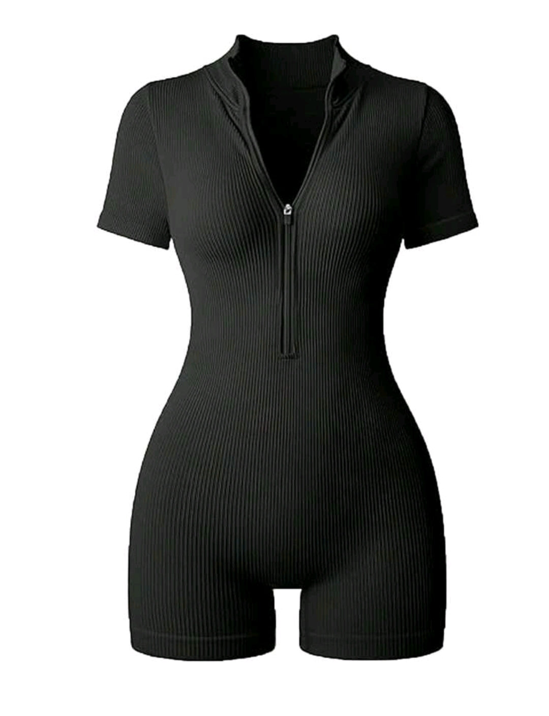 SS126 Enterizo negro corto con mangas