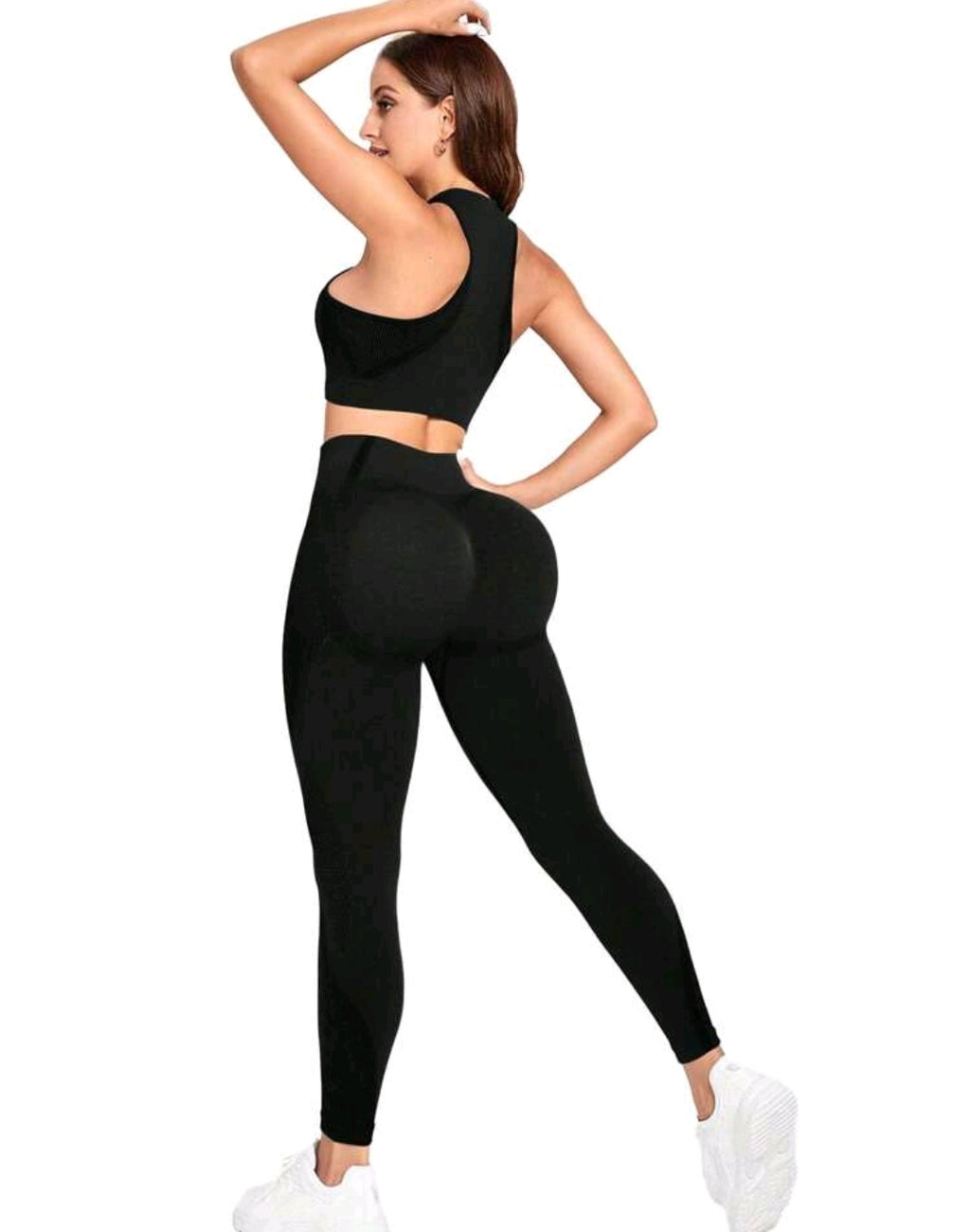 SS123 Conjunto negro escotado high support (solo top disponible)