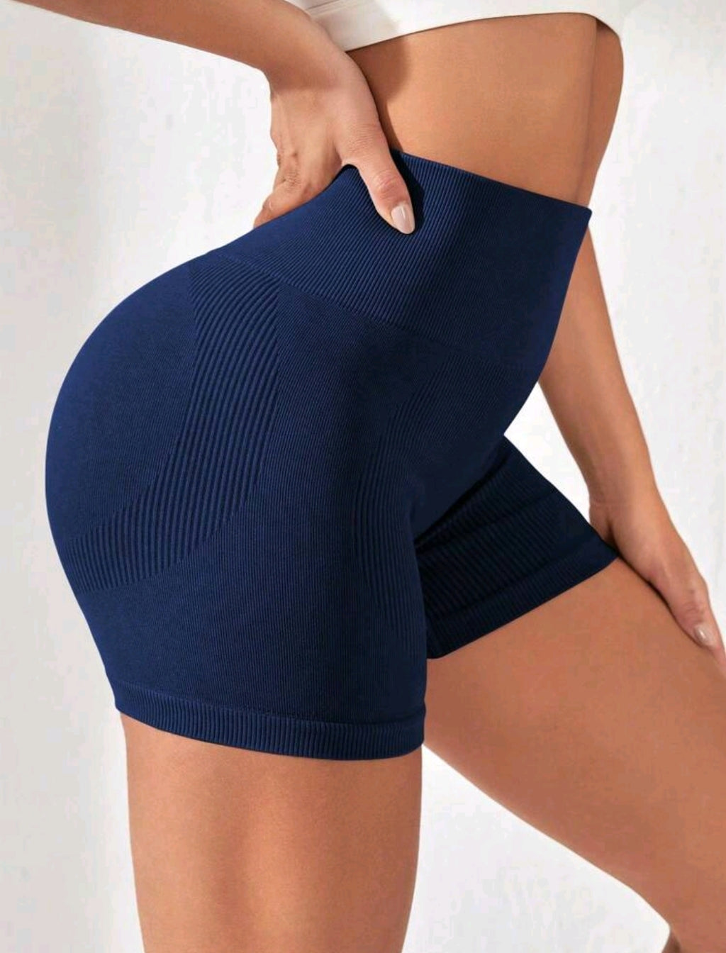 S124 Short azul navy levanta glúteos