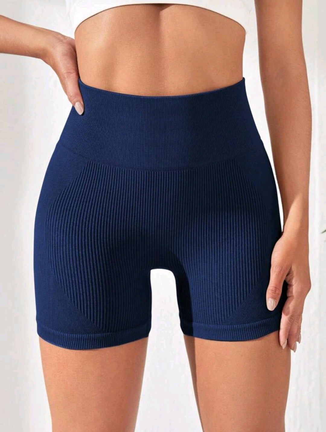 S124 Short azul navy levanta glúteos
