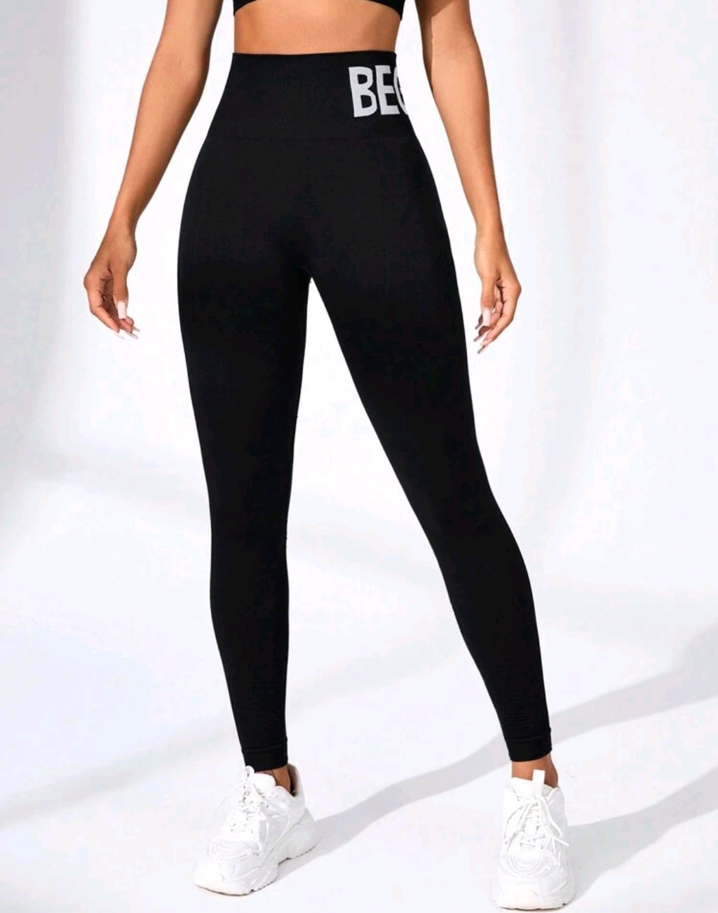 L107 Legging negro con BEGIN en cintura