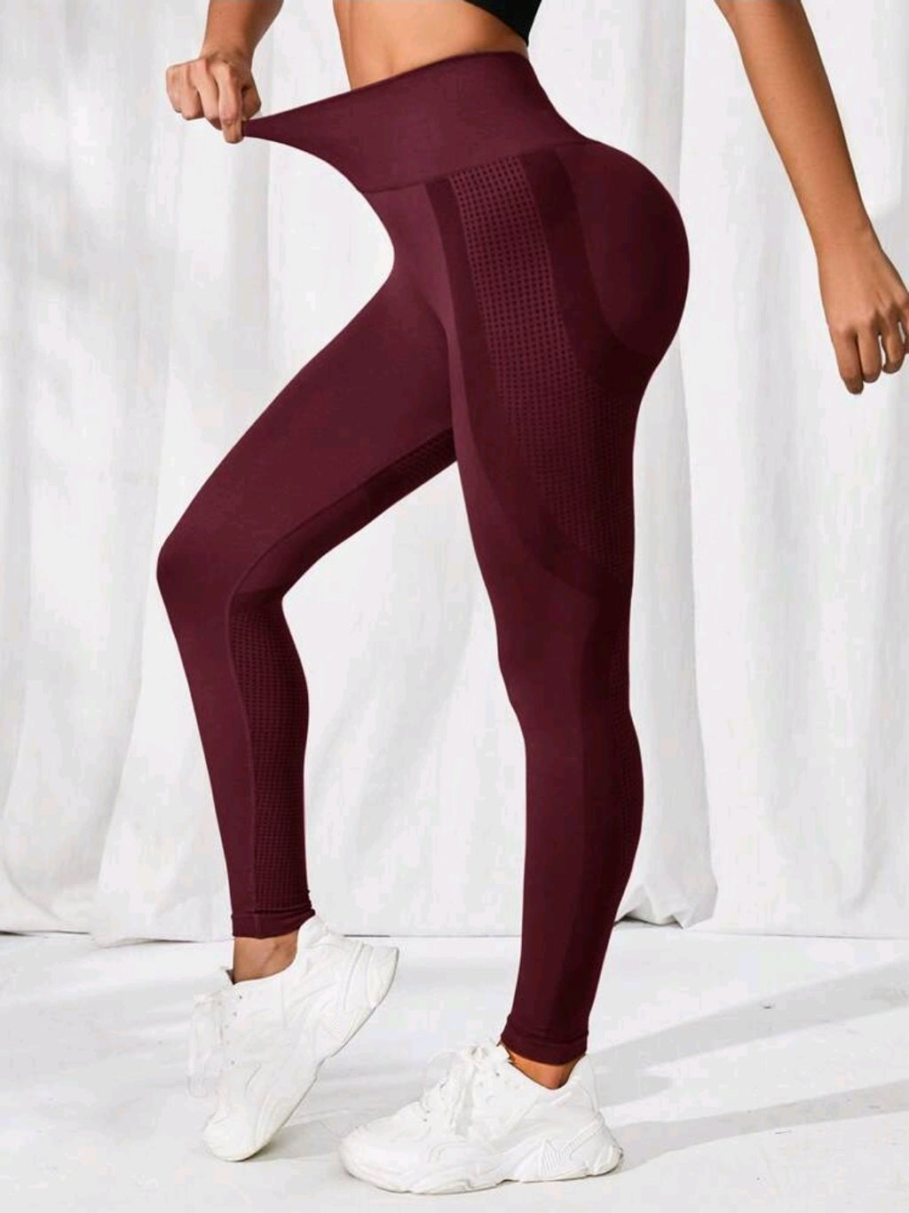 L156 Legging rojo con detalles internos
