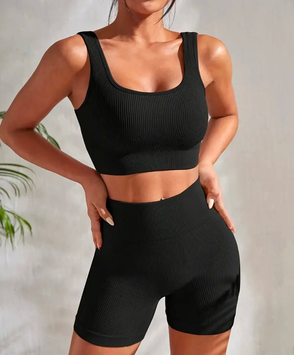 SS140 Conjunto top + short negro plain