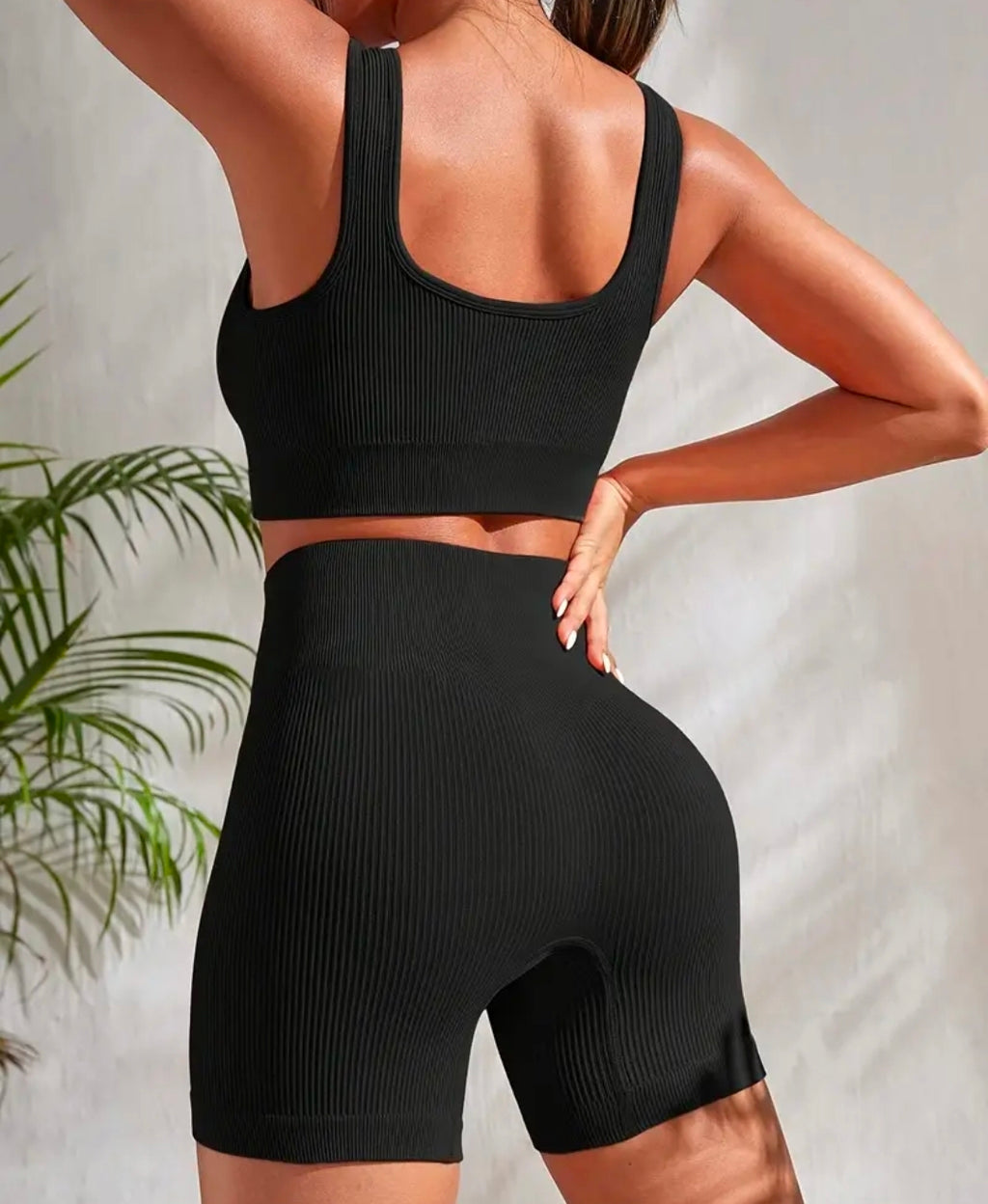 SS140 Conjunto top + short negro plain