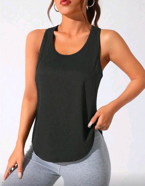 C146 Camisa negro escotada con "RUN IT" detrás