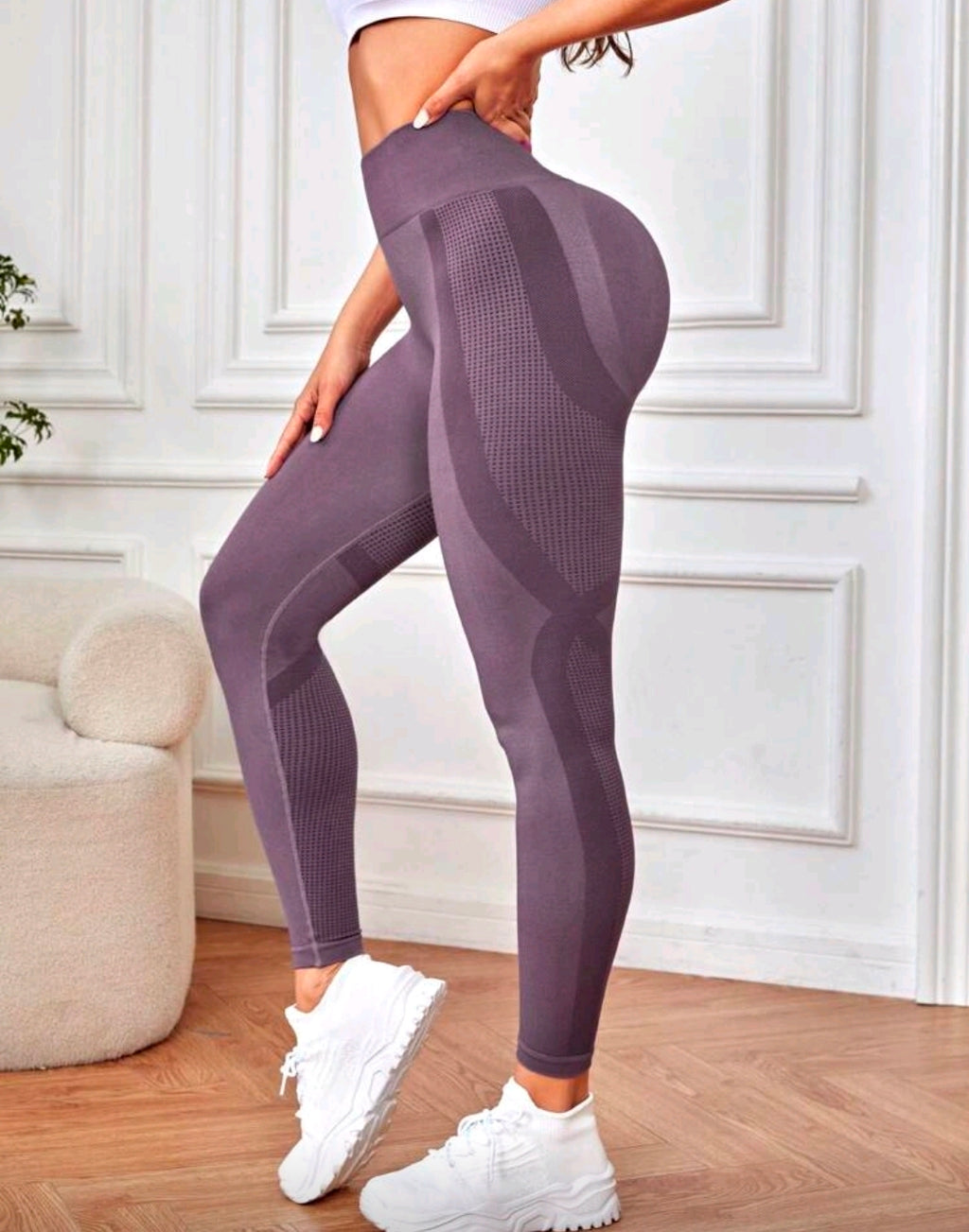 L175 Legging morado lila con detalles internos