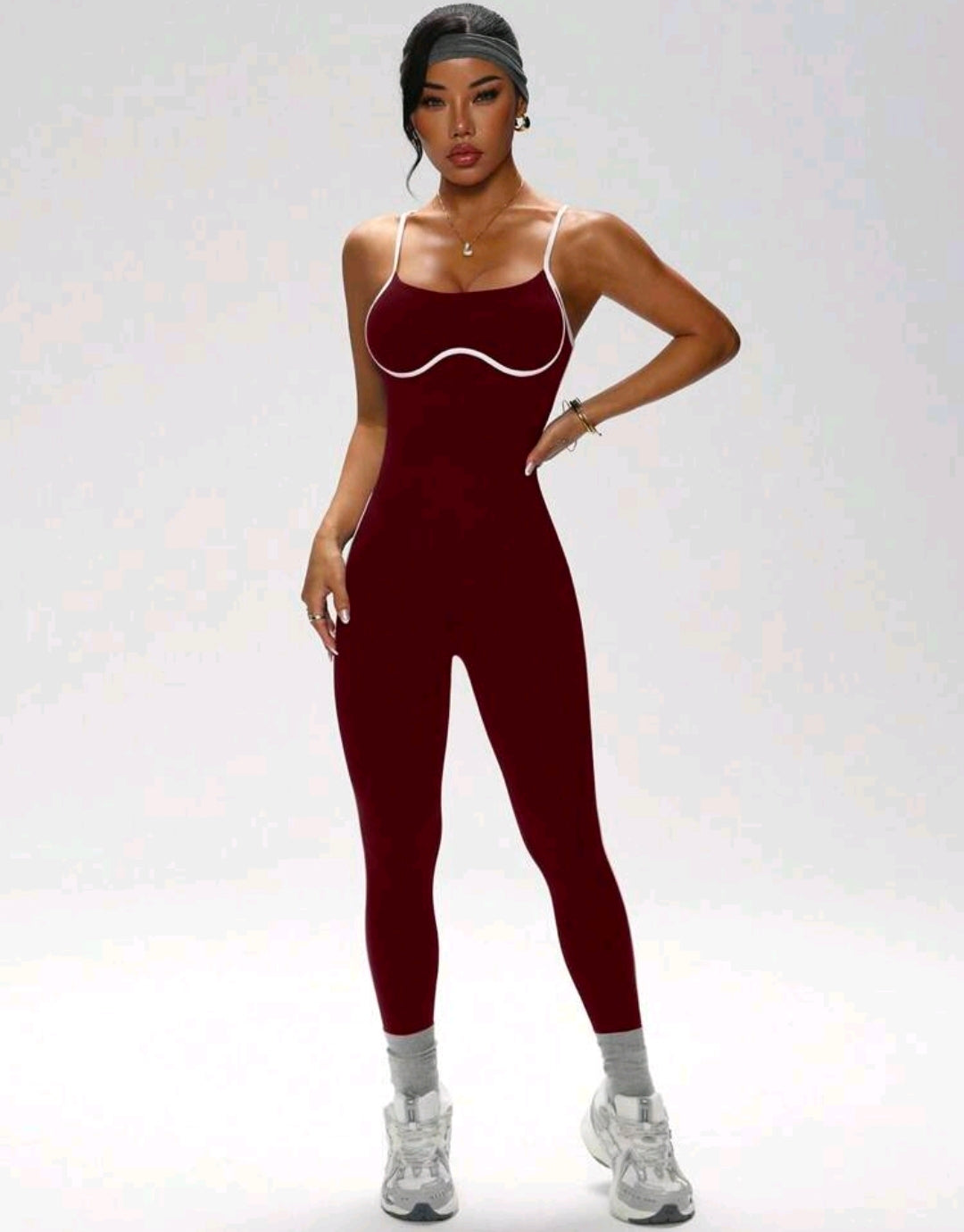 SS174 Enterizo rojo escotado con líneas blancas con levanta glúteos y copas