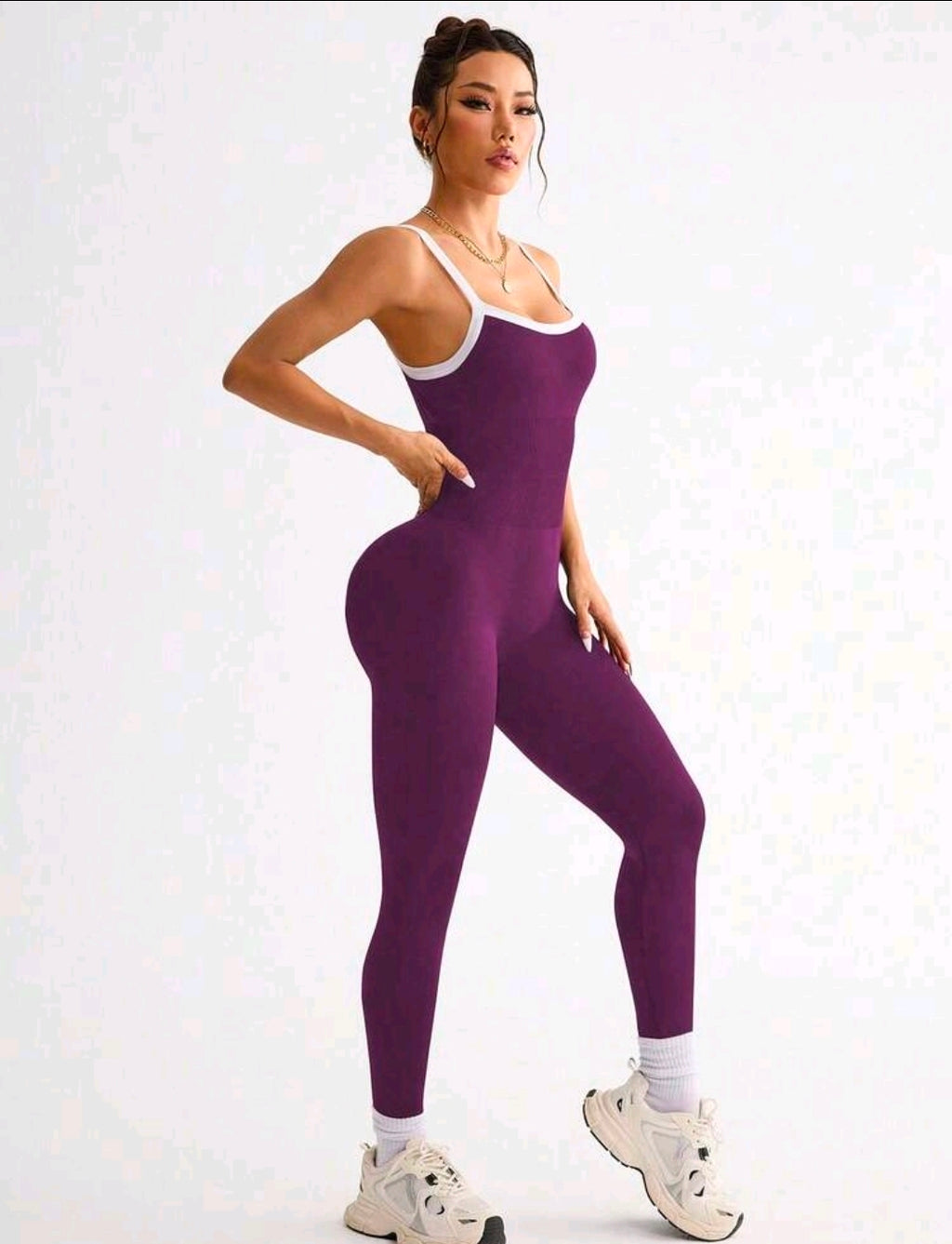 SS183 Enterizo morado con líneas blancas con levanta glúteos